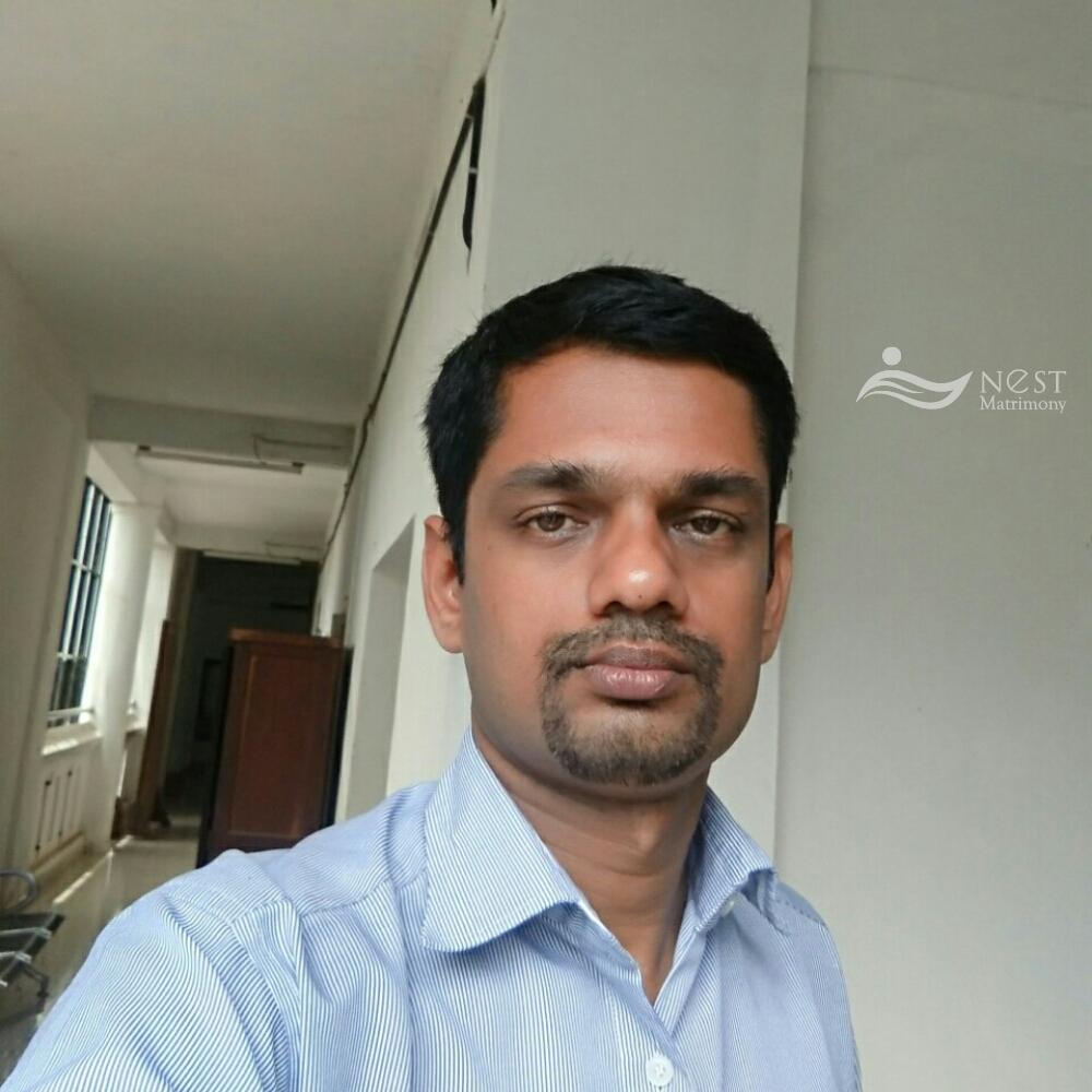 Praveen-profile-image