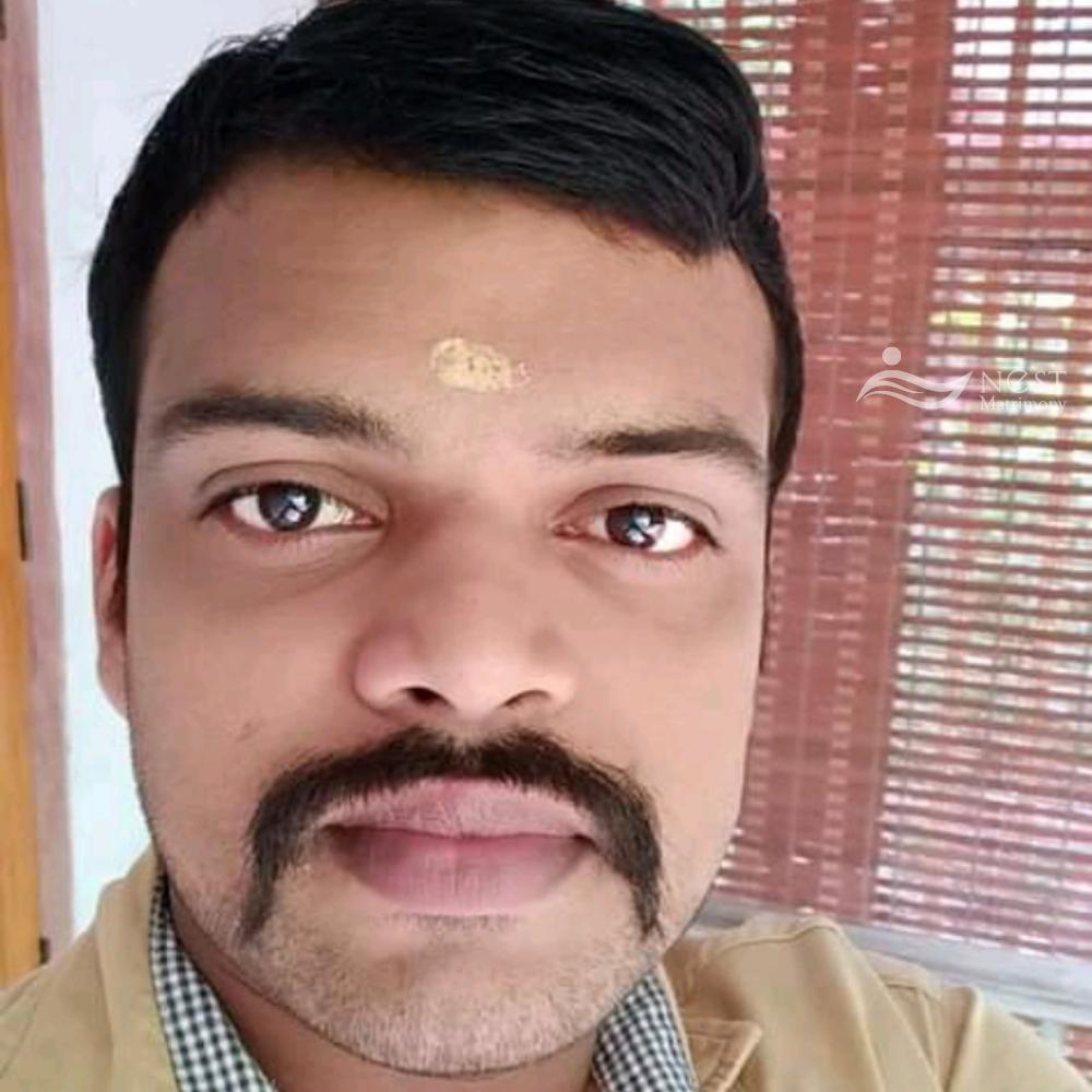 vishnugopinath-profile-image