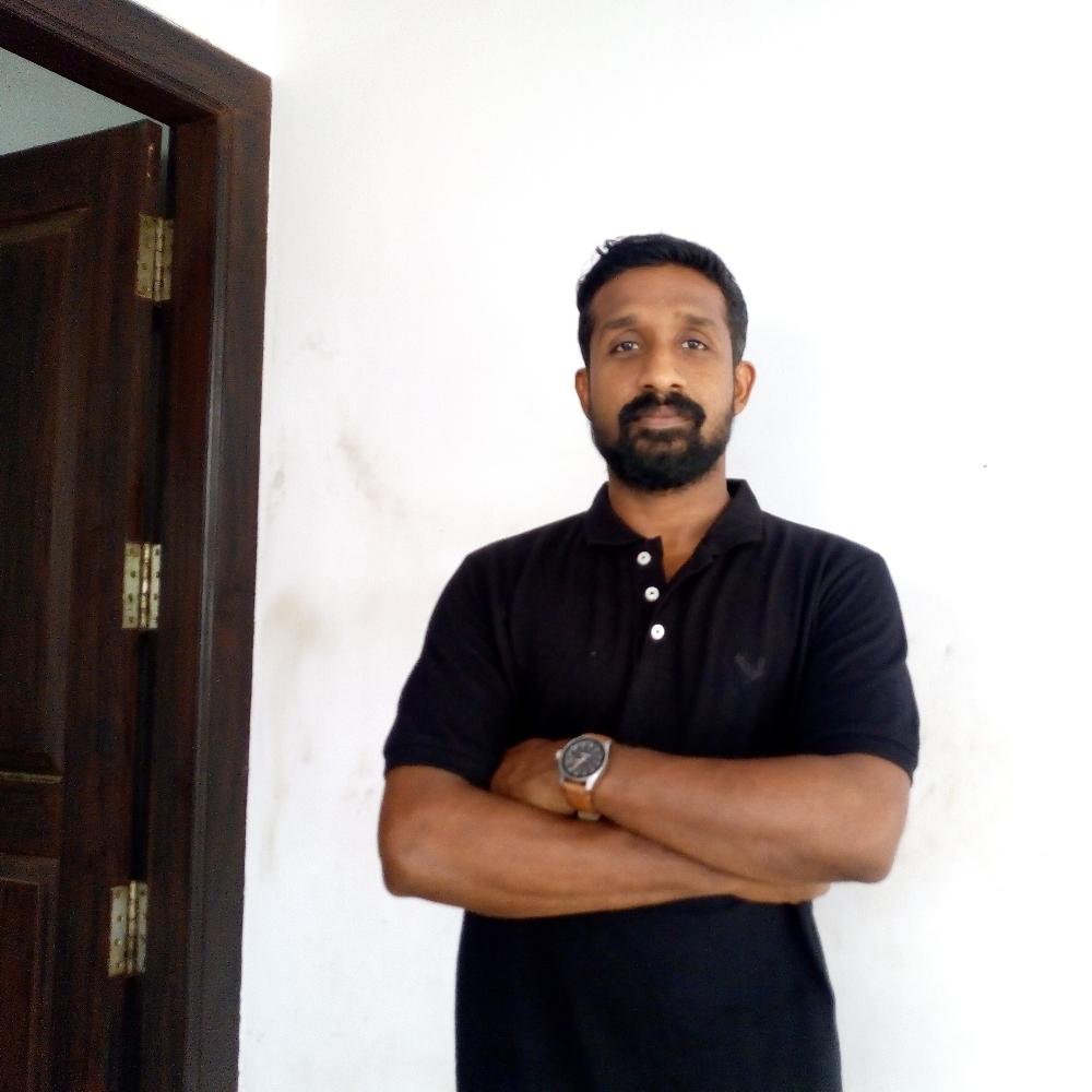 Nikhil poyyara Velayudhan-profile-image