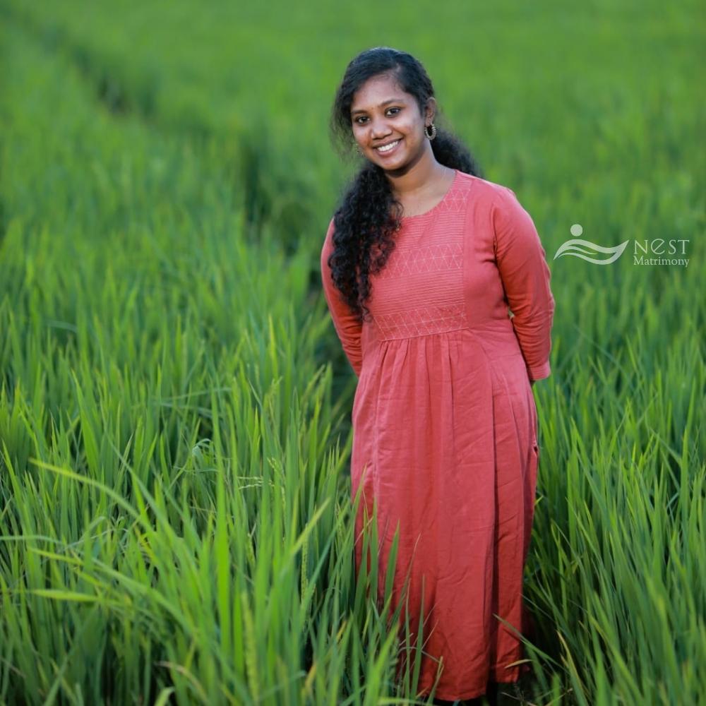 Divya Dinesh-profile-image