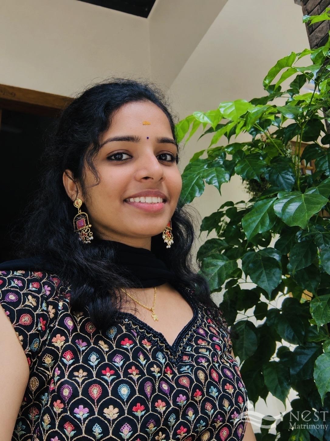 Sneha Karthikeyan-profile-image